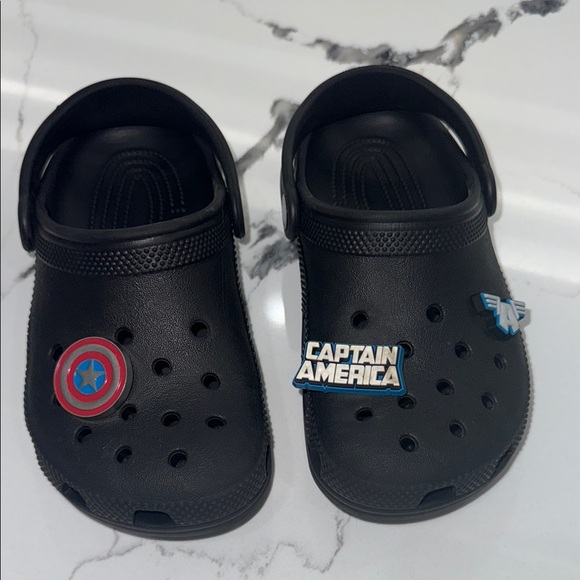 Kids Black Clogs - Picture 1 of 5